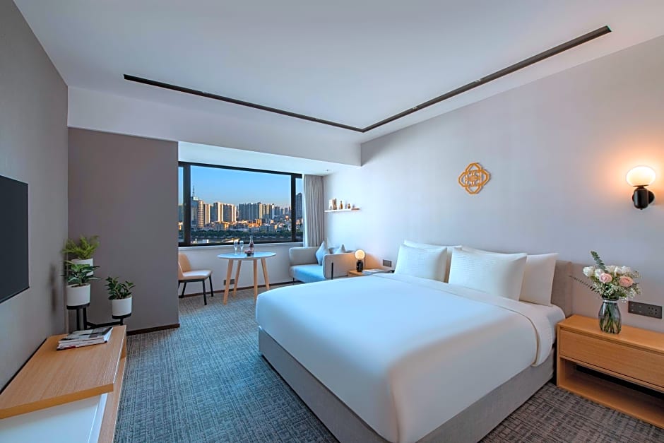 Guangzhou Hotel - Canton Fair Free Shuttle Bus