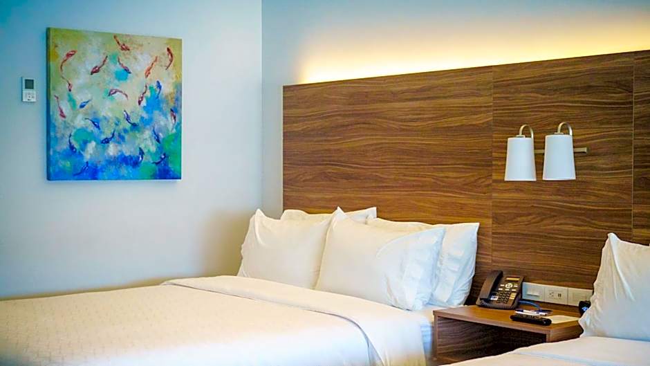 Holiday Inn Express And Suites Ensenada Centro By IHG