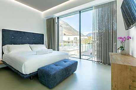 King Room with Mountain View