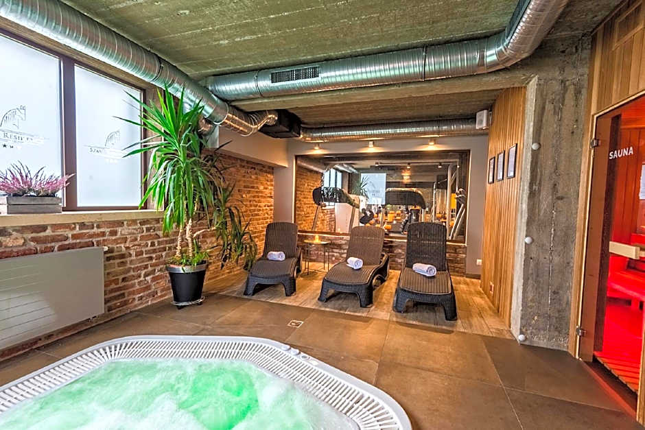 Hotel Szary Residence