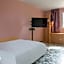 B&B HOTEL Amiens Centre Cathédrale