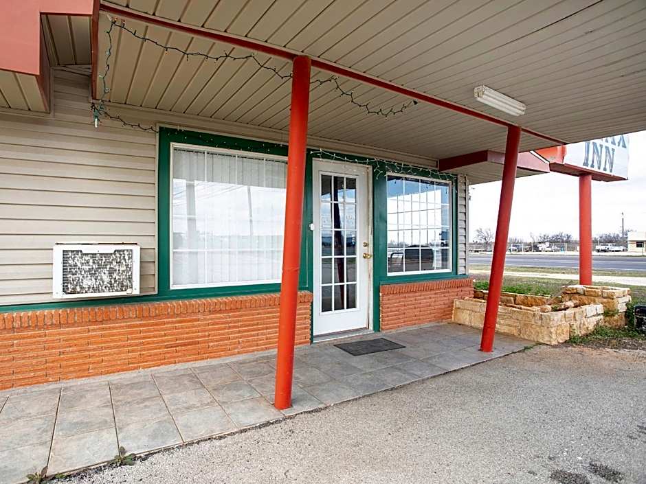 Knights Inn Jacksboro