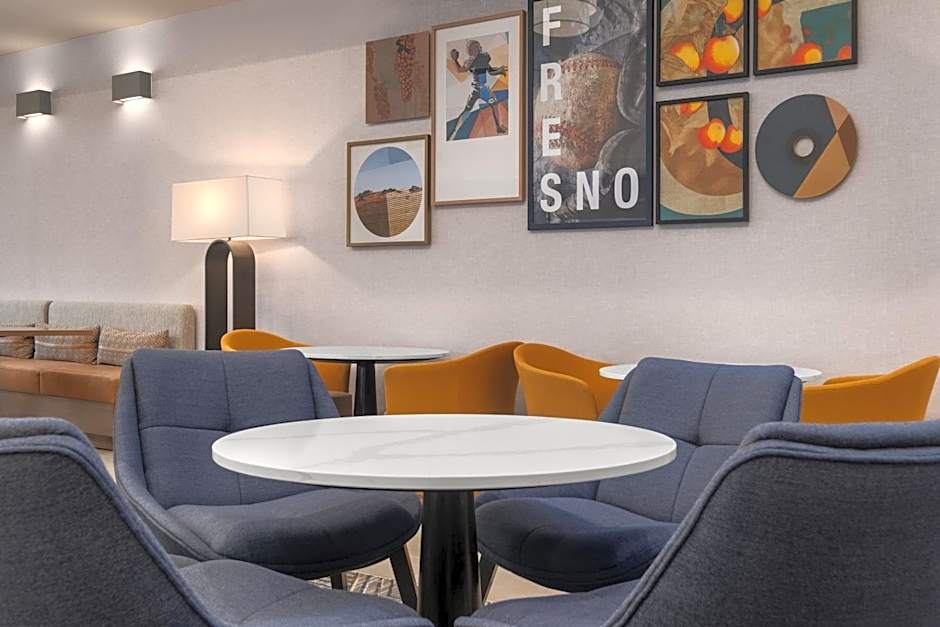 Homewood Suites By Hilton Fresno