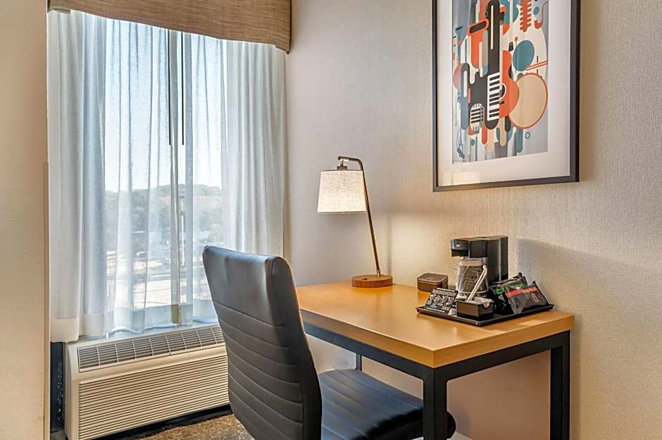 DRURY INN & SUITES ST LOUIS SOUTHWEST