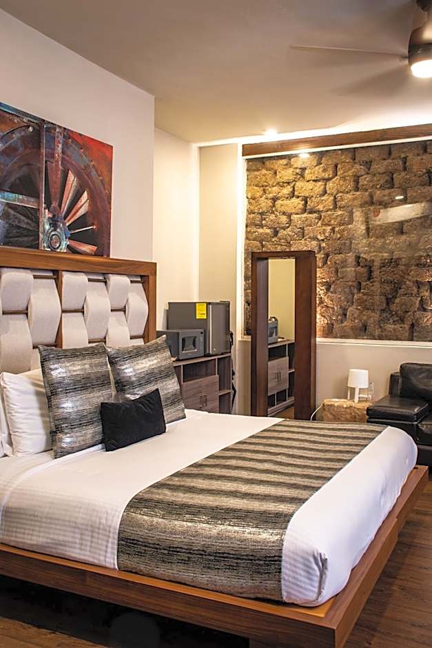 Hoteles ANTIGUA - SANTA LUCIA MTY