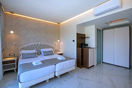 Junior Suite with Private Pool