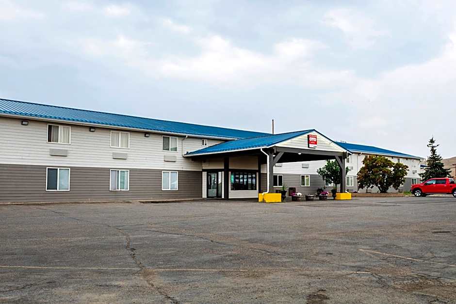 Photo 1 of 57 of OYO Hotel Shelby MT Hwy 2 & I-15