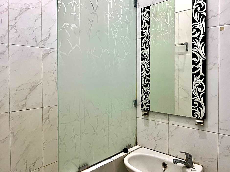 D Maktab Syariah Mitra RedDoorz Malang