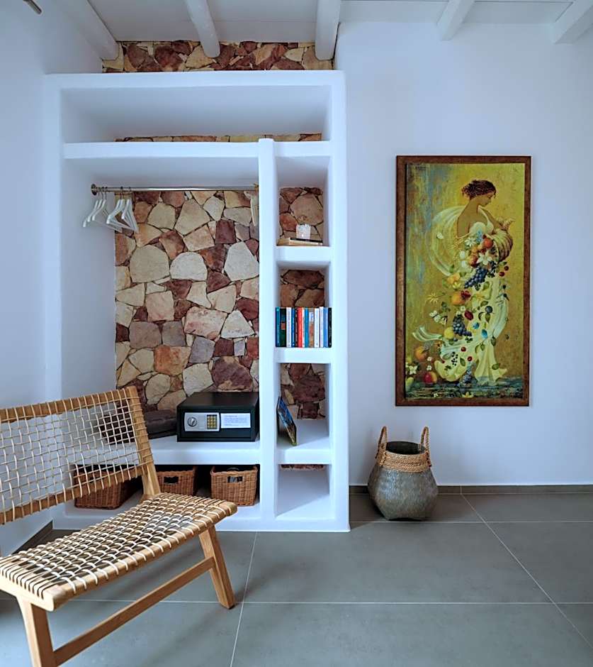 Nefeli Sunset Studios