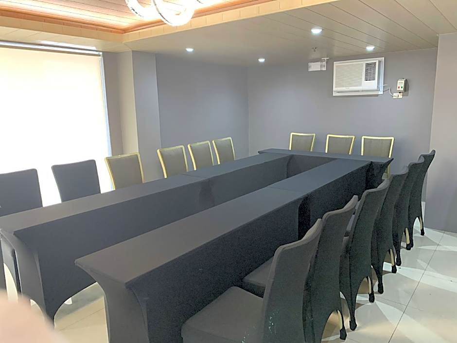 1A EXPRESS HOTEL