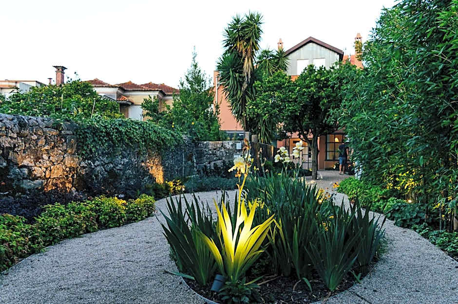 Queen's Garden Hostel