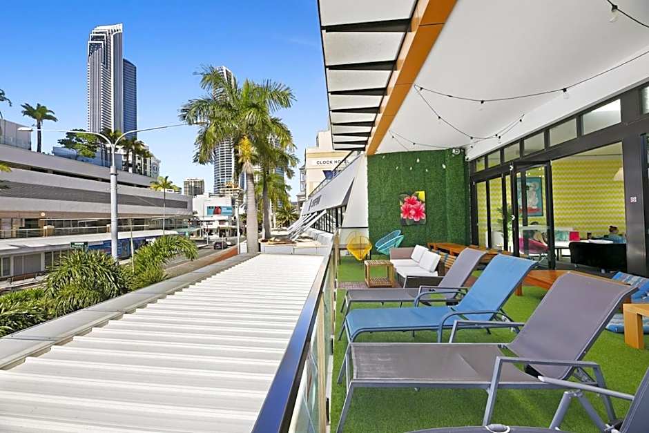 Tequila Sunrise Hostel Surfers Paradise