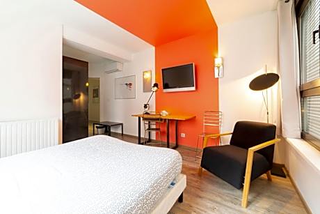 Double Room with Private Bathroom