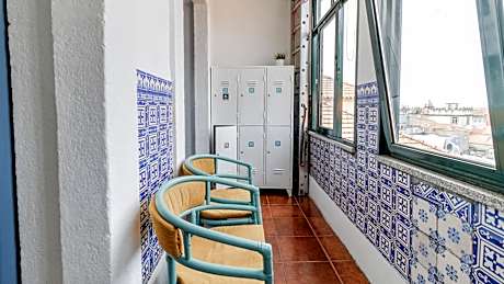 Bed in 10-Bed Mixed Dormitory Room