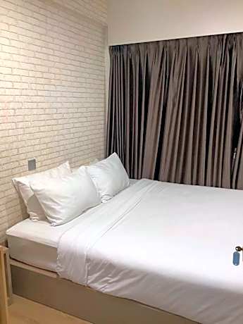 Charurat Suite Hotel