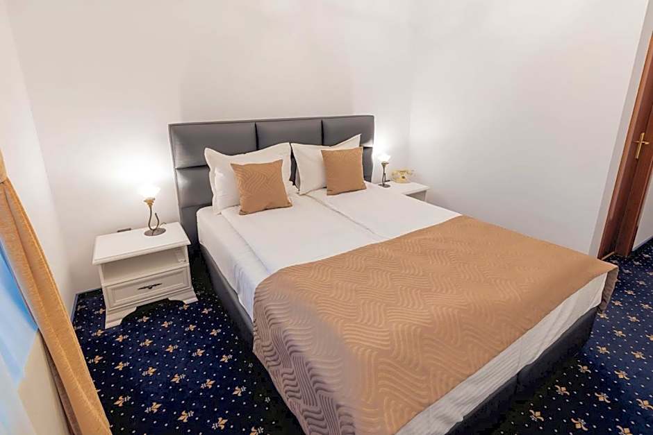 Hotel Carol - Vatra Dornei