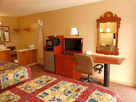 Queen Room with Two Queen Beds - Non-Smoking