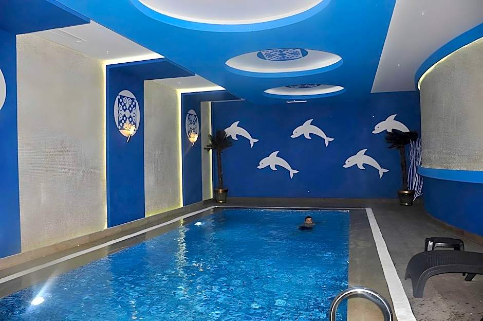 Elips Royal Hotel & SPA