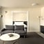Hollywood Hills Hotel
