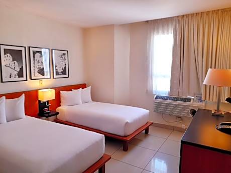 Twin Room - Non-Smoking