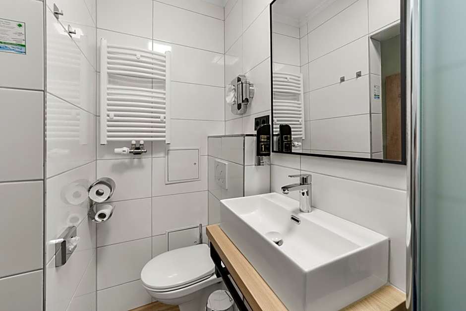NEU - Sona Design Rooms - CITY CENTER -