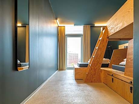 Triple Room with Private Bathroom