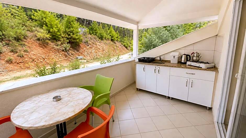 Bucak Apart Hotel Göcek ''Beach 1 km''