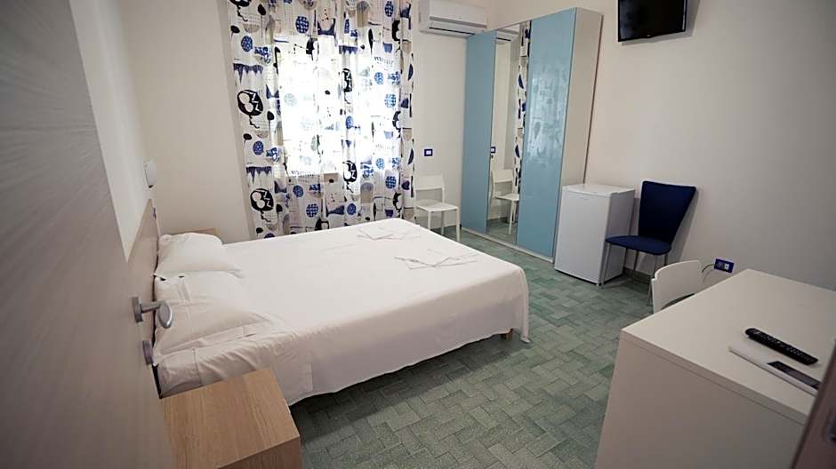 Foto 1 dari 7 — Quadruple Room