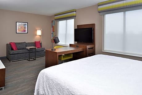 King Acc Ste W/  Roll-In Shower Mic/Frg Ns