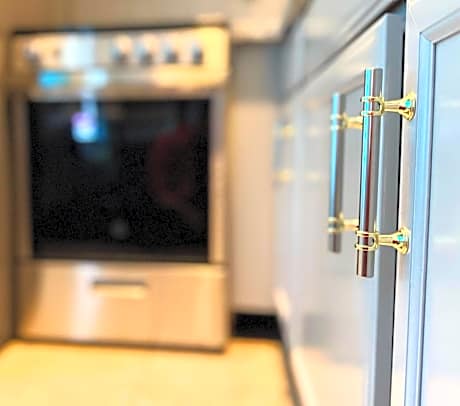 Deluxe Two Queen Suite