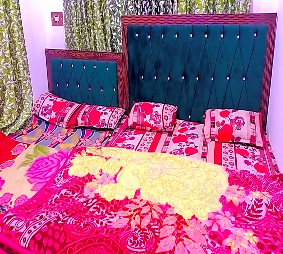 Gudoo Paying Guest House