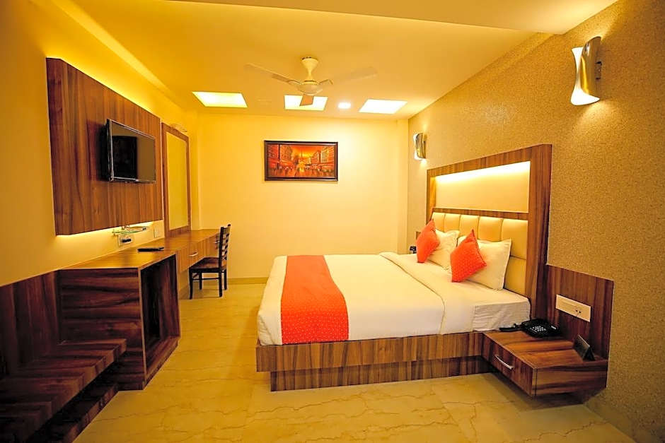 Hotel Moti Palace & Restaurant