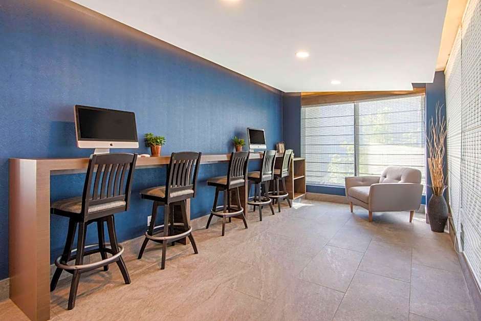 Quality Inn & Conference Centre