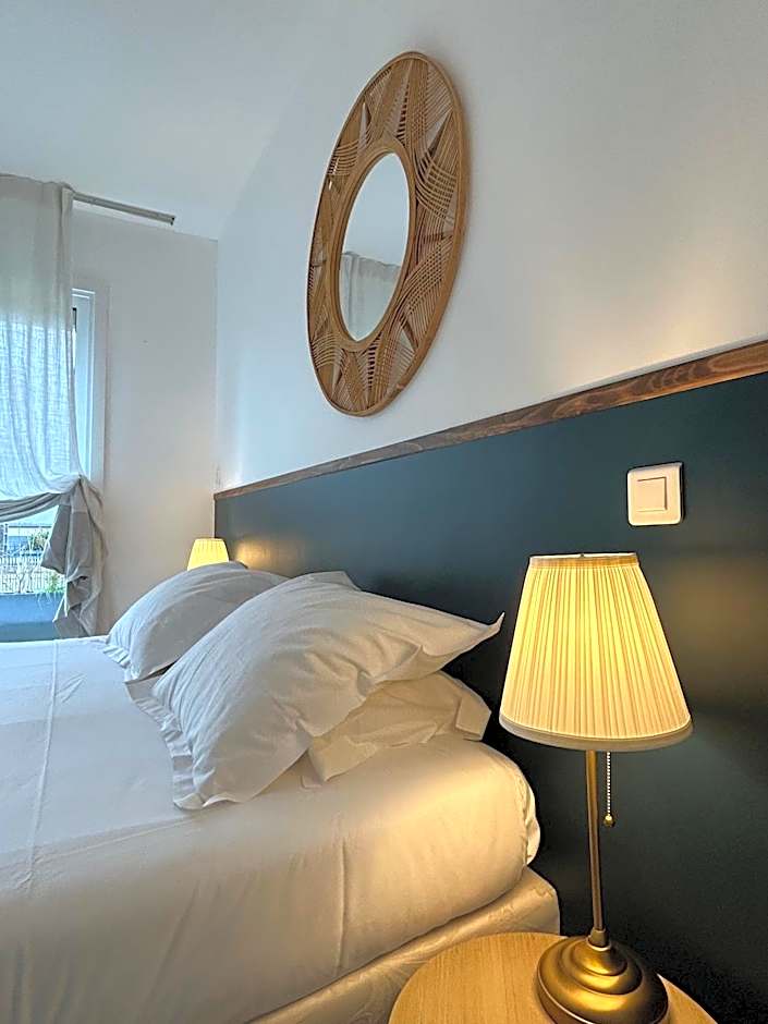 Hôtel Restaurant La Voile Bleue