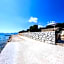 Beachfront House Dalmatino Trogir with pool on Čiovo