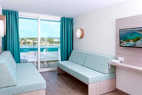 Studio with Sea View