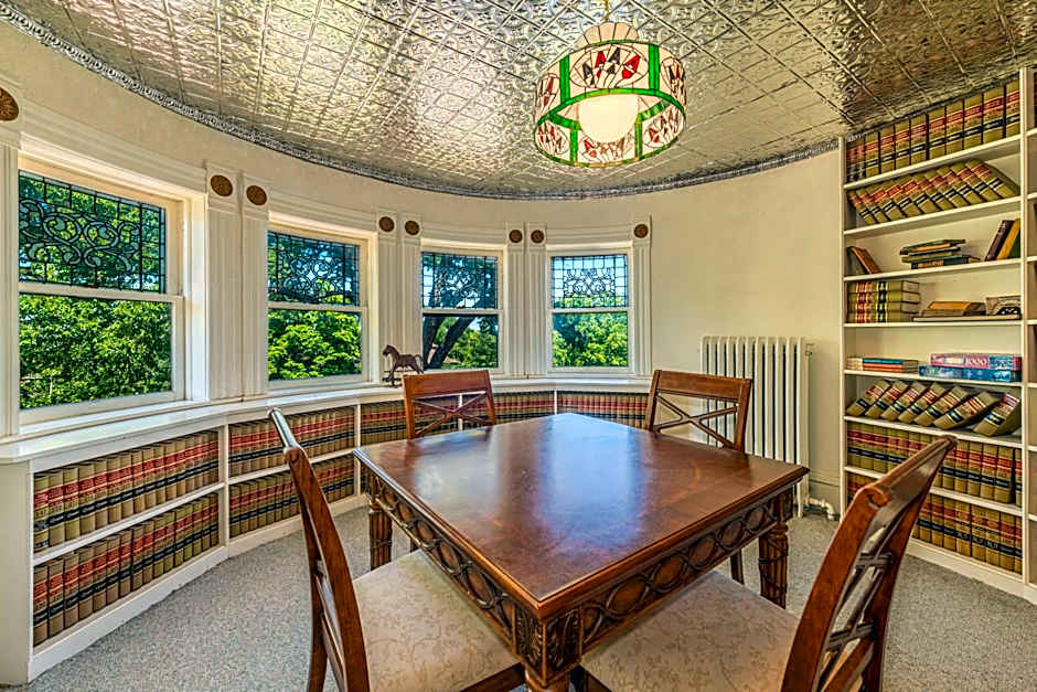 Orman Mansion - Pueblo's Most Luxurious Stay!