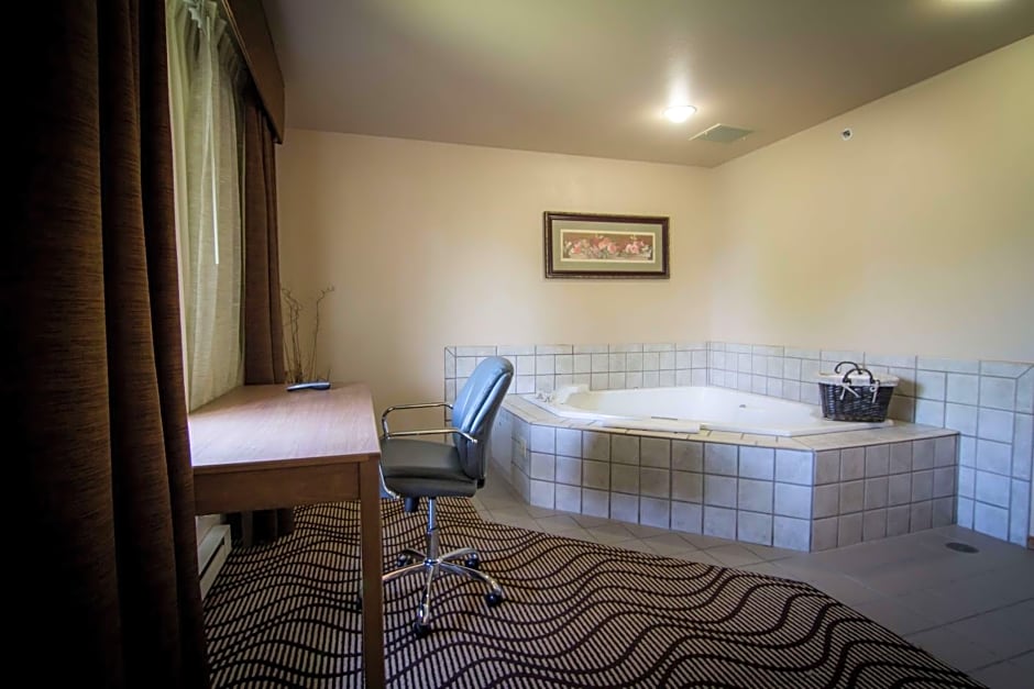 Best Western Plus Riverfront Hotel and Suites