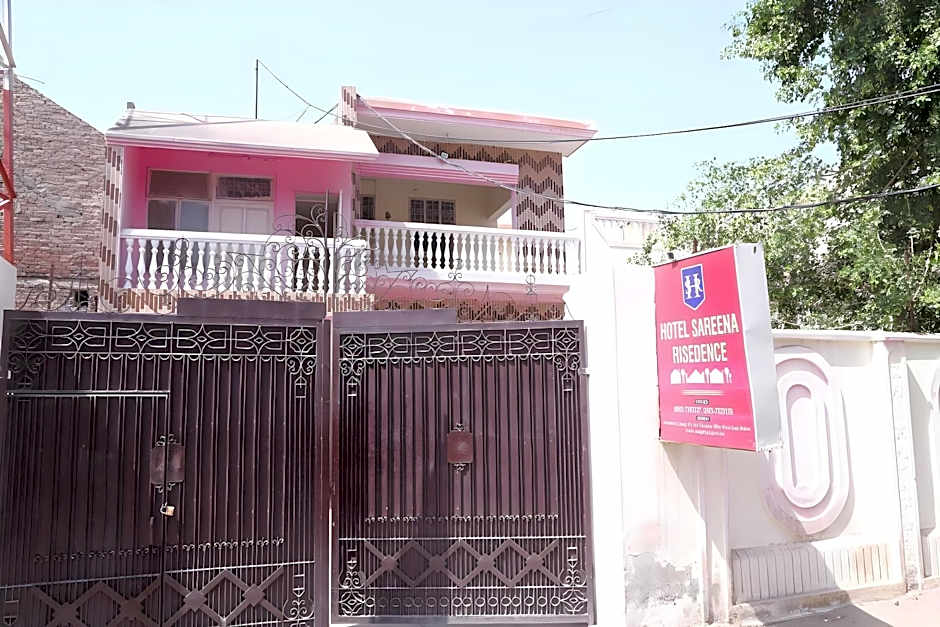 Hotel Sareena Residence
