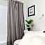 Casa Pura Vida Hot Tub, Pool & Ping Pong Tables w Backyard & BBQ Come stay