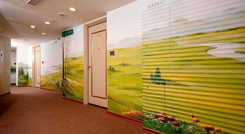 Waugh Den Business Hotel