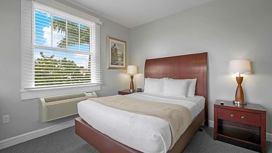 Crystal Bay Historic Hotel