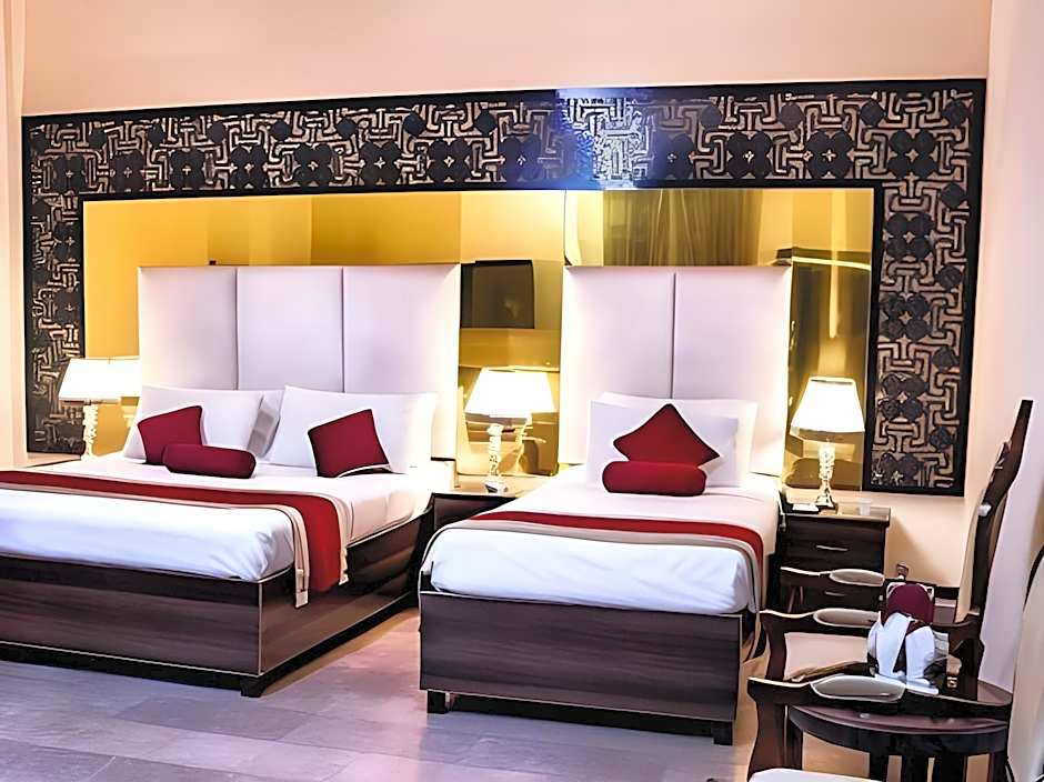 Rose Palace Hotel
