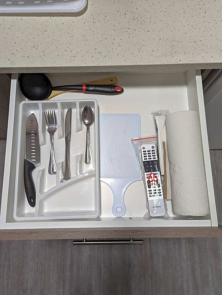 Riverside Motel & Suites