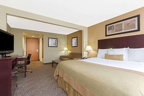 Deluxe Queen Room with Two Queen Beds - Non-Smoking
