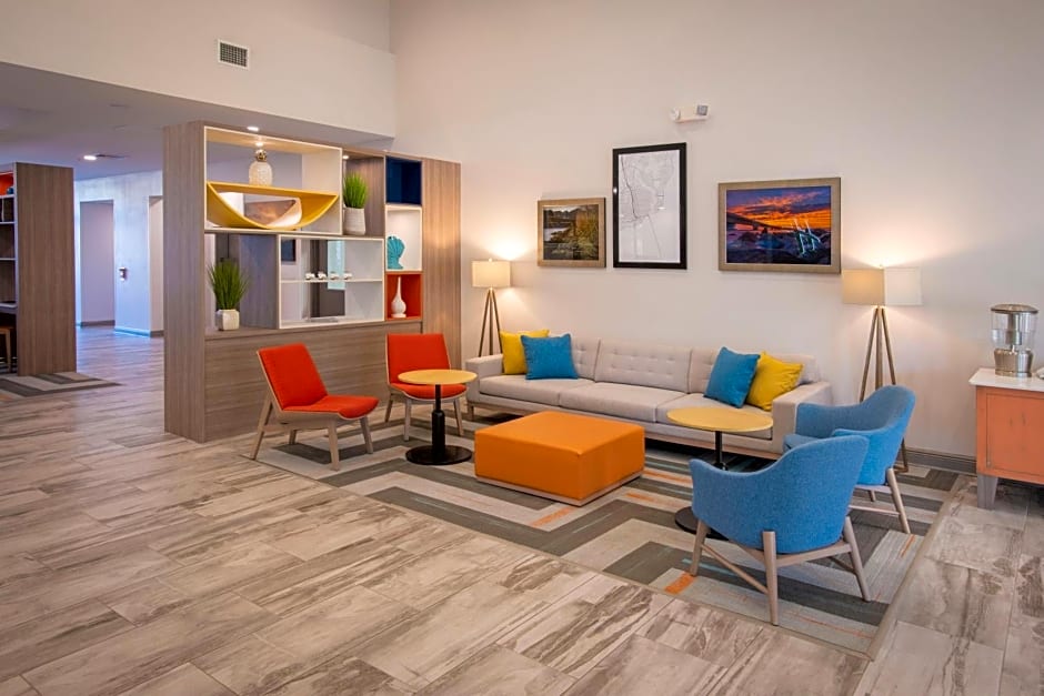 Holiday Inn Pensacola - University Area By IHG