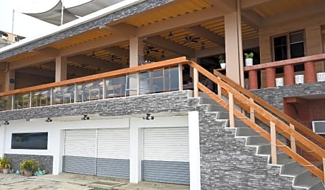 Capt'n Gregg's Dive Resort