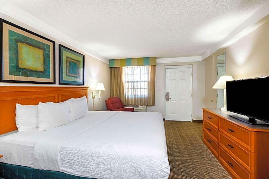 La Quinta Inn & Suites by Wyndham El Paso West