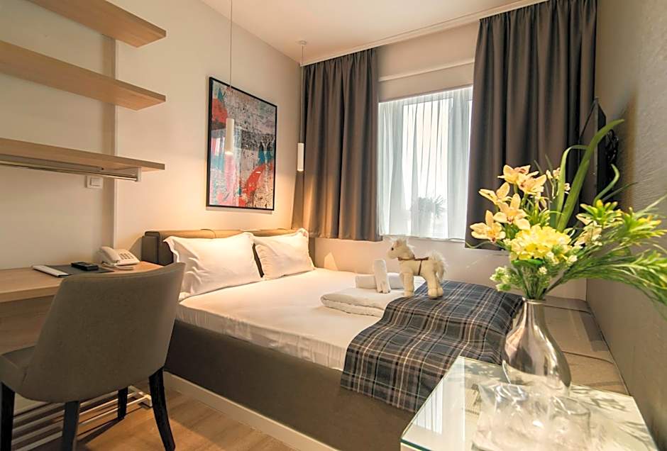 Belgrade Inn Garni Hotel