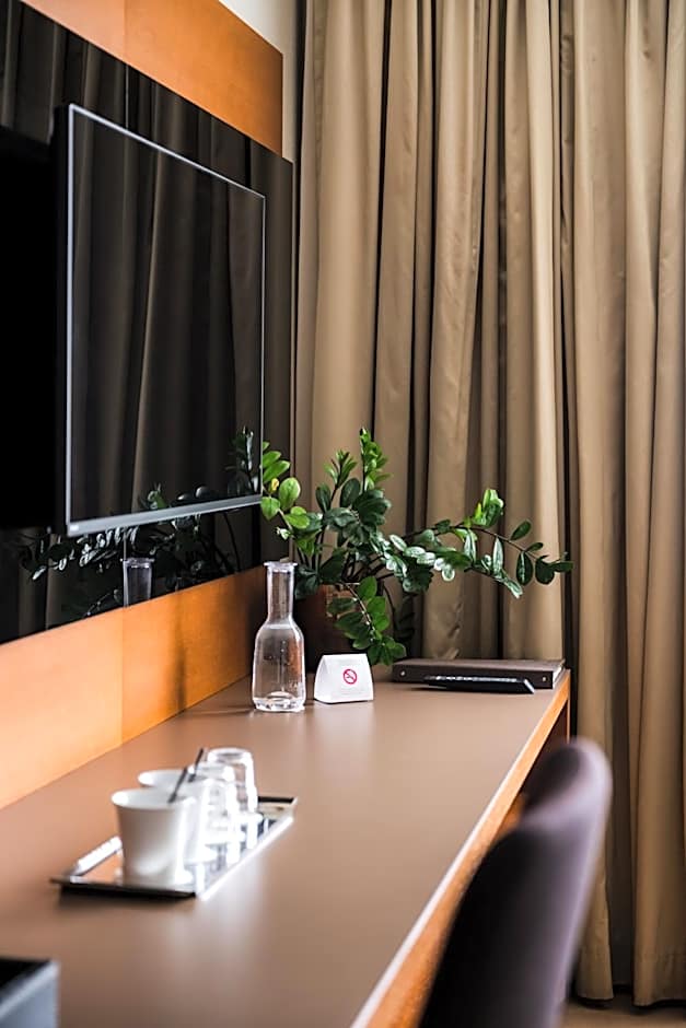 Mikado Hotel